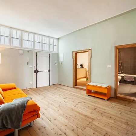 Lauben 75 * Merano